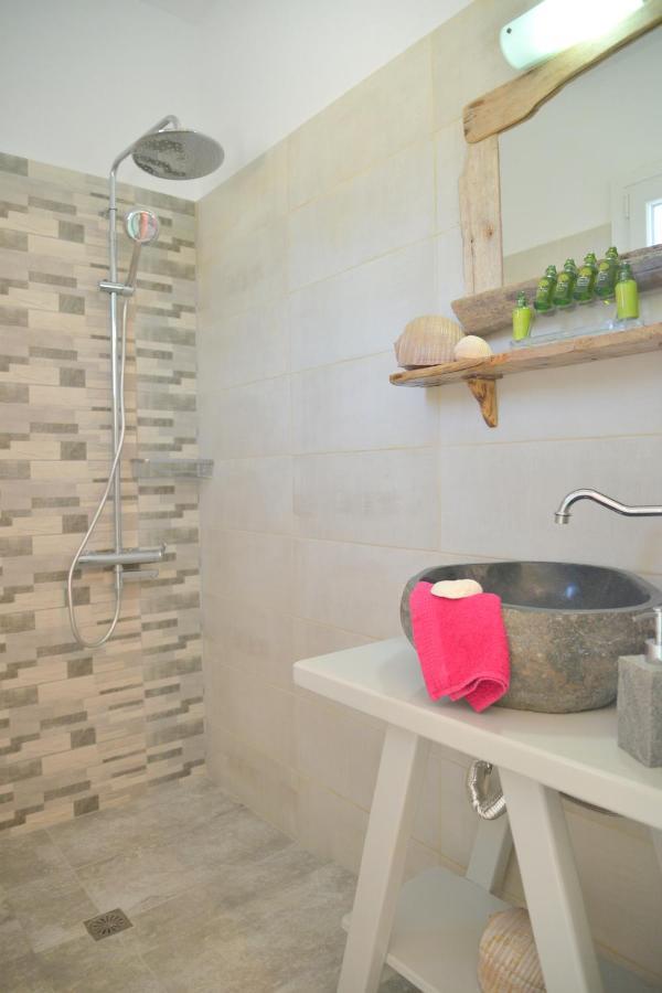 Margaritari Studios Milos Adamantas  Екстериор снимка